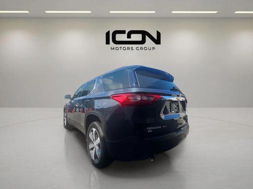 2021 Chevrolet Traverse LT Leather