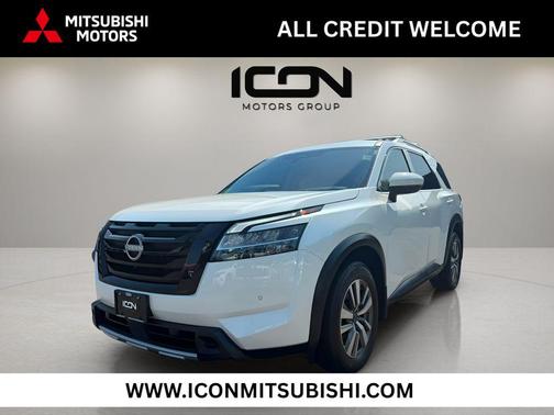 Pearl White Tricoat 2024 Nissan Pathfinder SL 4WD