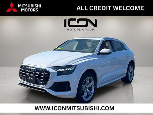 Glacier White Metallic 2023 Audi Q8 55 Premium Plus