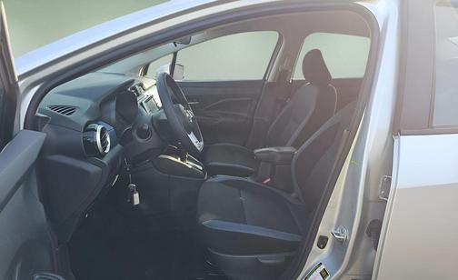 Brilliant Silver Metallic 2025 Nissan Versa 1.6 SV