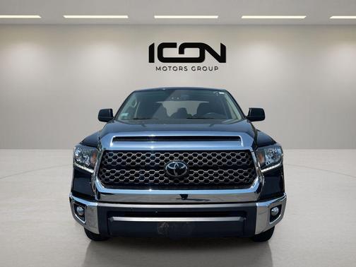 Midnight Black Metallic 2021 Toyota Tundra SR5