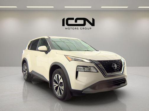Pearl White Tricoat 2023 Nissan Rogue SV