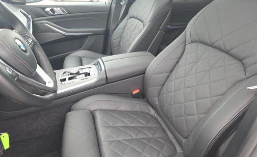 Black Sapphire Metallic 2026 BMW X5 xDrive40i