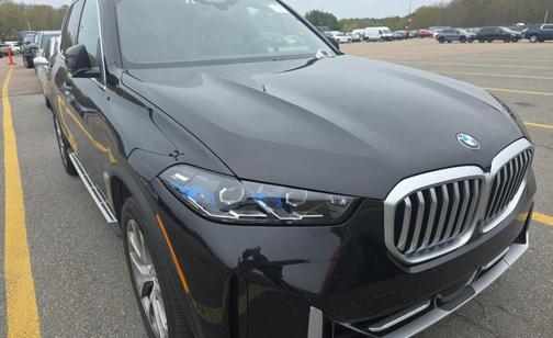 Black Sapphire Metallic 2026 BMW X5 xDrive40i
