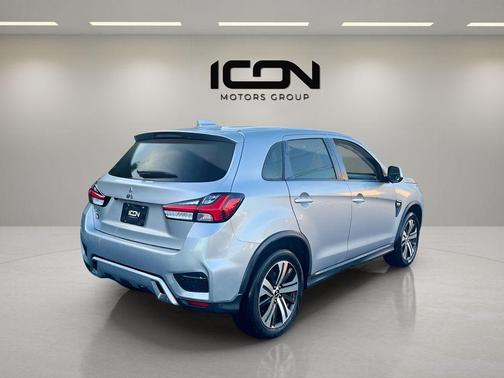 Alloy Silver Metallic 2021 Mitsubishi Outlander Sport 2.0 ES