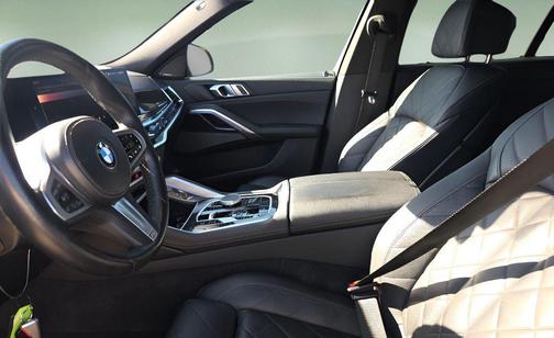 Black Sapphire Metallic 2025 BMW X6 xDrive40i
