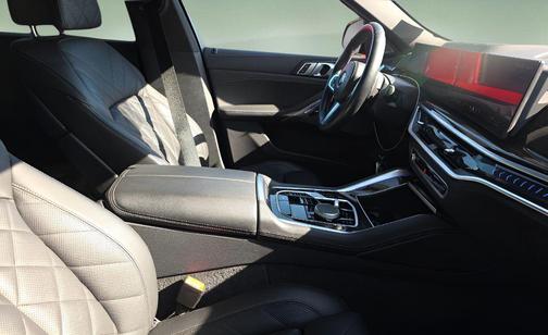 Black Sapphire Metallic 2025 BMW X6 xDrive40i