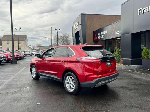 Rapid Red Metallic Tinted Clearcoat 2022 Ford Edge SEL