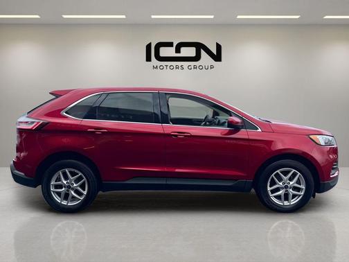 Rapid Red Metallic Tinted Clearcoat 2022 Ford Edge SEL