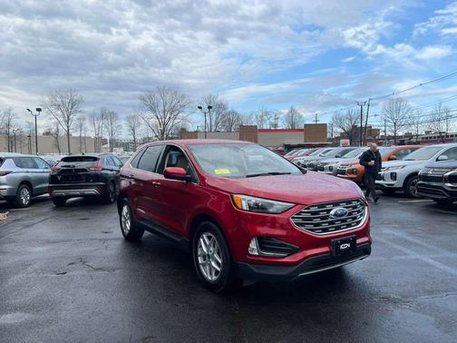 Rapid Red Metallic Tinted Clearcoat 2022 Ford Edge SEL