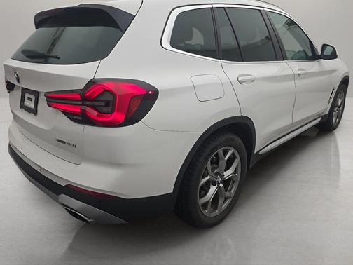 Alpine White 2024 BMW X3 xDrive30i