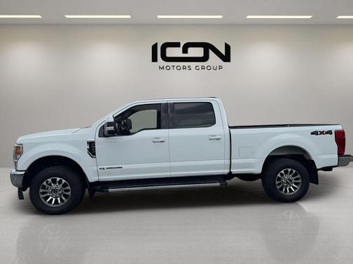 Oxford White 2022 Ford F-250 Lariat