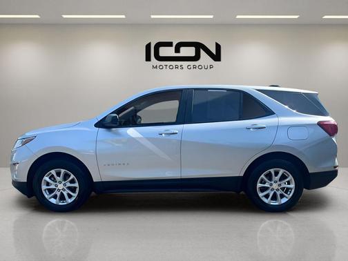 Silver Ice Metallic 2021 Chevrolet Equinox LS