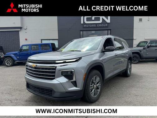 Sterling Gray Metallic 2024 Chevrolet Traverse LT