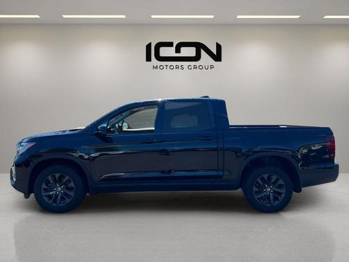 Crystal Black Pearl 2024 Honda Ridgeline Sport