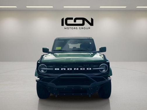Eruption Green Metallic 2023 Ford Bronco Outer Banks