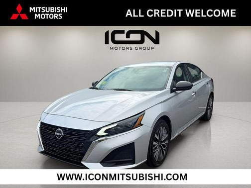 Brilliant Silver Metallic 2024 Nissan Altima 2.5 SV