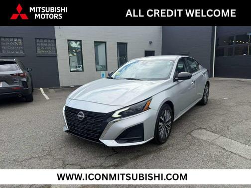 Brilliant Silver Metallic 2024 Nissan Altima 2.5 SV