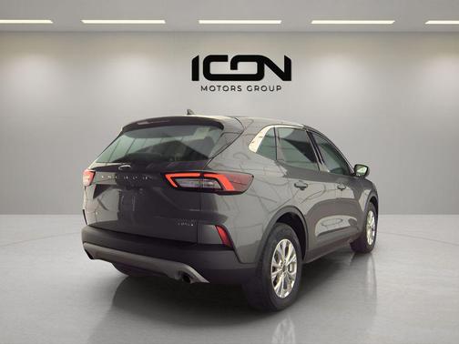 Carbonized Gray Metallic 2023 Ford Escape Active