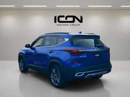 Neptune Blue 2023 Kia Seltos S