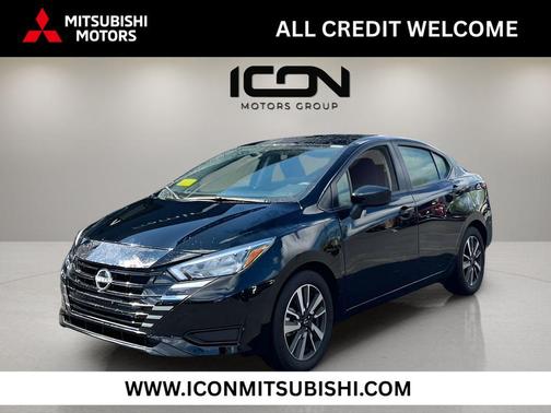 Super Black 2025 Nissan Versa 1.6 SV
