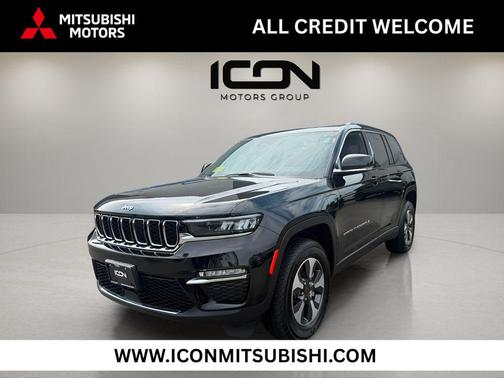 Diamond Black Crystal Pearlcoat 2024 Jeep Grand Cherokee 4xe Base