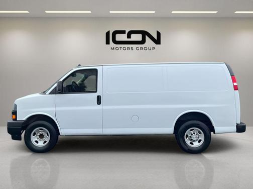 Summit White 2021 Chevrolet Express 2500 Work Van