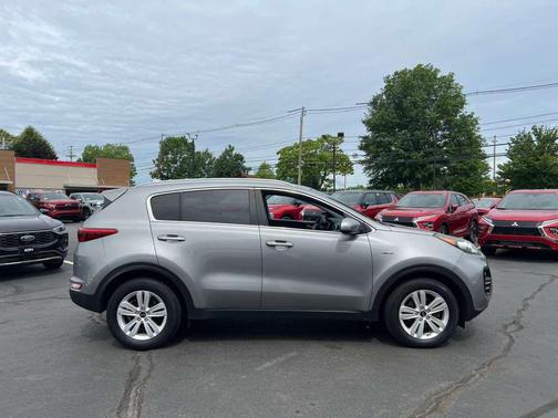 Steel Gray 2019 Kia Sportage LX