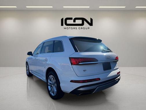 Samurai Gray Metallic 2025 Audi Q7 55 Premium Plus