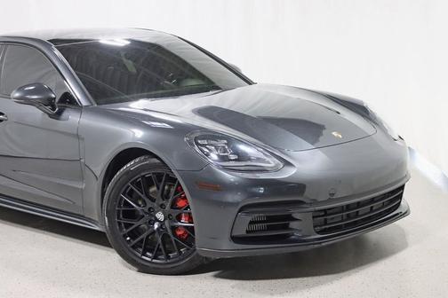 2017 Porsche Panamera 4S