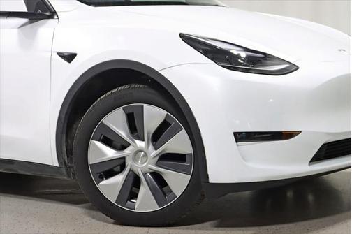 2024 Tesla Model Y Long Range Dual Motor All-Wheel Drive