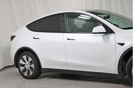 2024 Tesla Model Y Long Range Dual Motor All-Wheel Drive