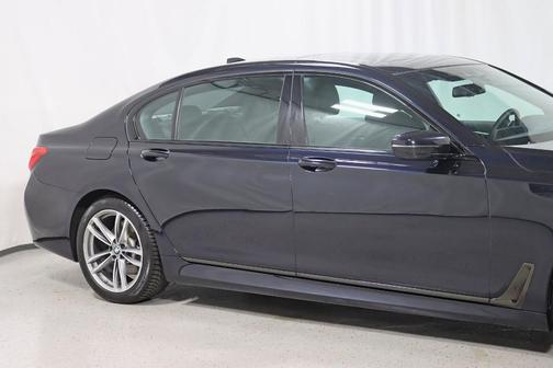 2019 BMW 750 i xDrive