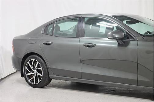 2019 Volvo S60 T6 Momentum