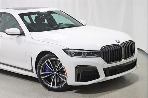 2022 BMW 740 i xDrive