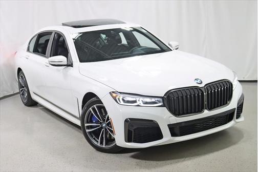 2022 BMW 740 i xDrive