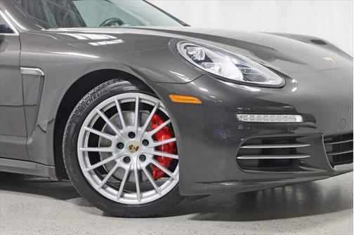 2014 Porsche Panamera 4S