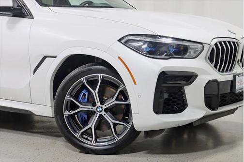 2022 BMW X6 xDrive40i