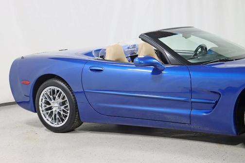 2002 Chevrolet Corvette Base