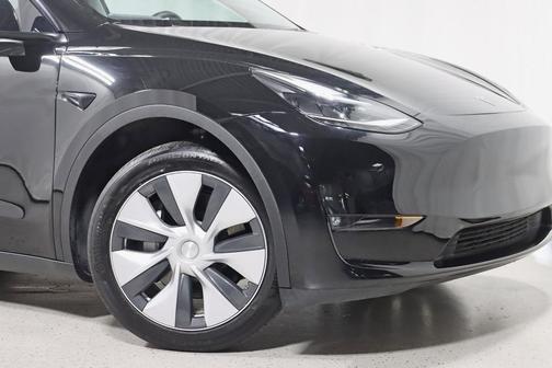 2024 Tesla Model Y Long Range Dual Motor All-Wheel Drive