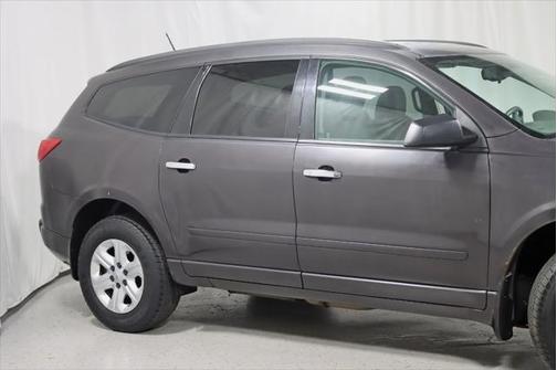 2011 Chevrolet Traverse LS