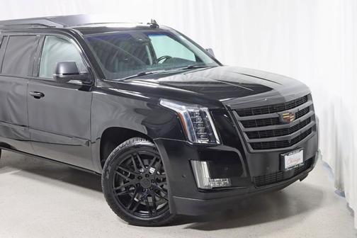 2017 Cadillac Escalade ESV Luxury