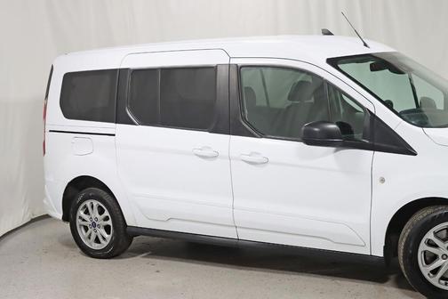 2022 Ford Transit Connect XLT w/Rear Liftgate