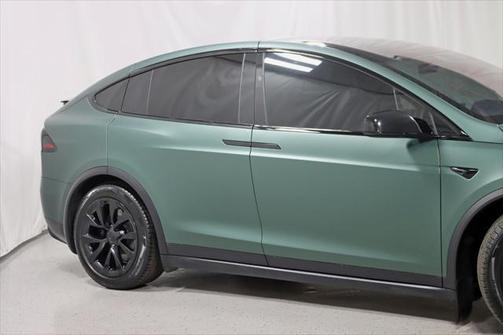 2022 Tesla Model X Plaid Tri Motor All-Wheel Drive