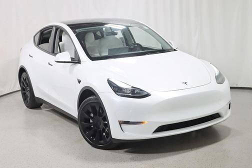 2022 Tesla Model Y Long Range Dual Motor All-Wheel Drive