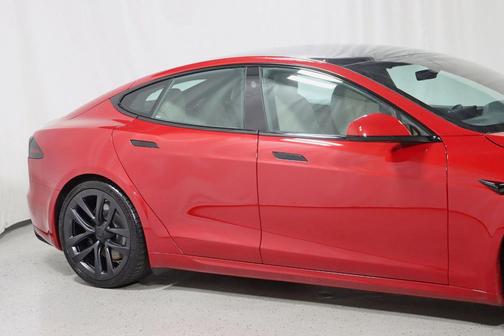 2022 Tesla Model S Dual Motor All-Wheel Drive