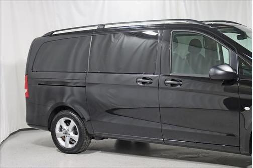 2023 Mercedes-Benz Metris Base