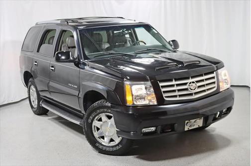 2002 Cadillac Escalade Base