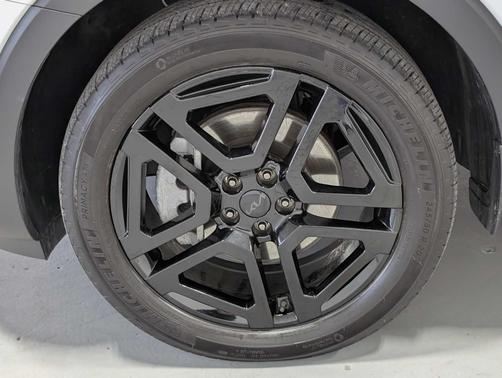 Glacial White Pearl 2025 Kia Telluride EX X-Line