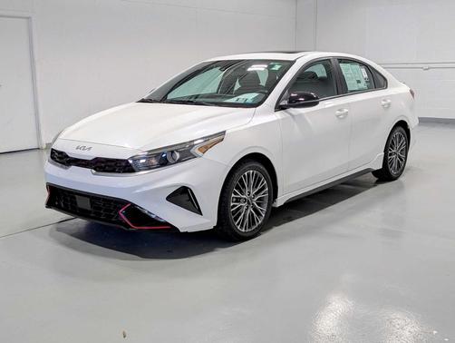 Snow White Pearl 2023 Kia Forte GT-Line